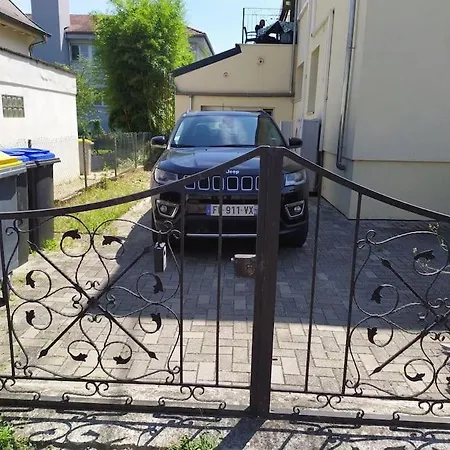 F2 Proche Strasbourg Terrasse Sans Voisins * Schiltigheim